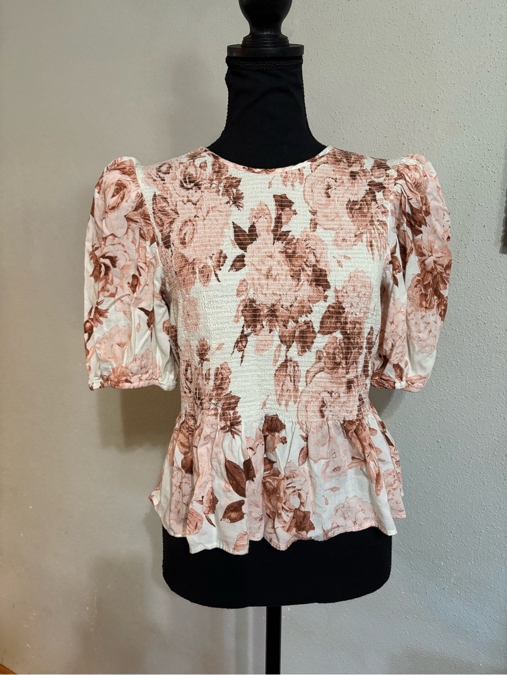 Women’s EXPRESS “vintage-like” pink & brown floral shirred peplum blouse